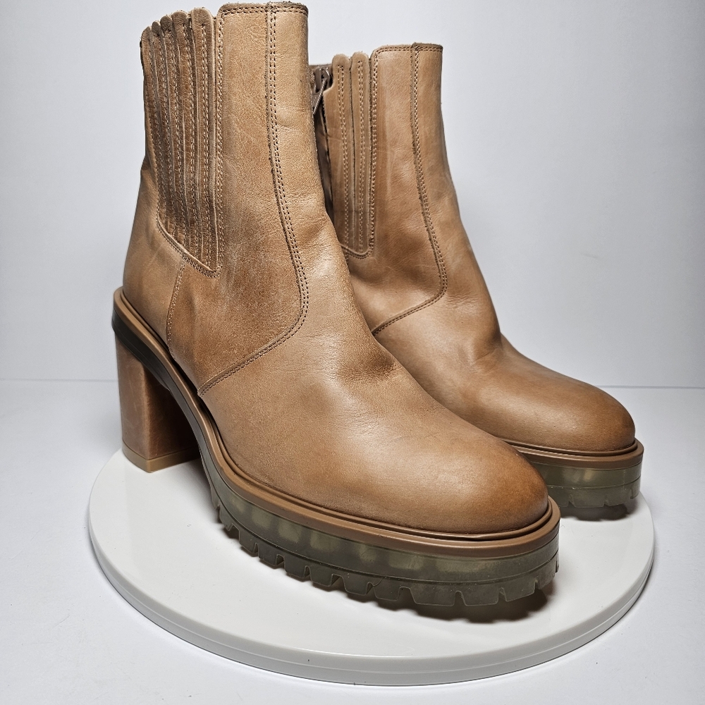 NWOT Free People James Chelsea Ankle Boots Booties Chunky Heel Leather Tan 11 41